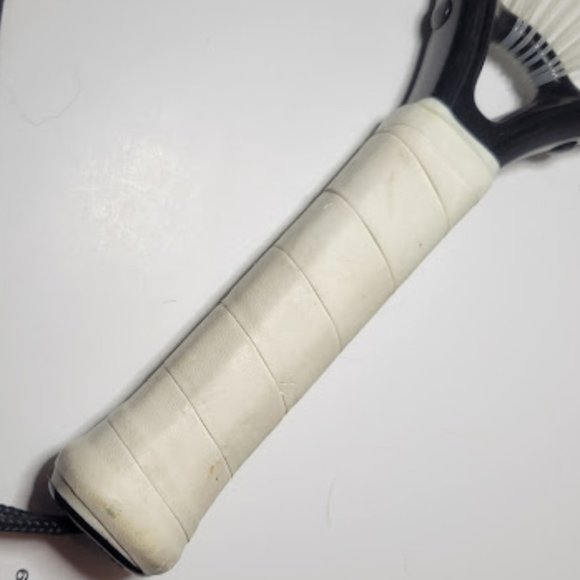 EKTELON RACQUET BALL RACQUET WITH COVER PRE-OWNED BUT STRINGS ARE TIGHT - Picture 4 of 7
